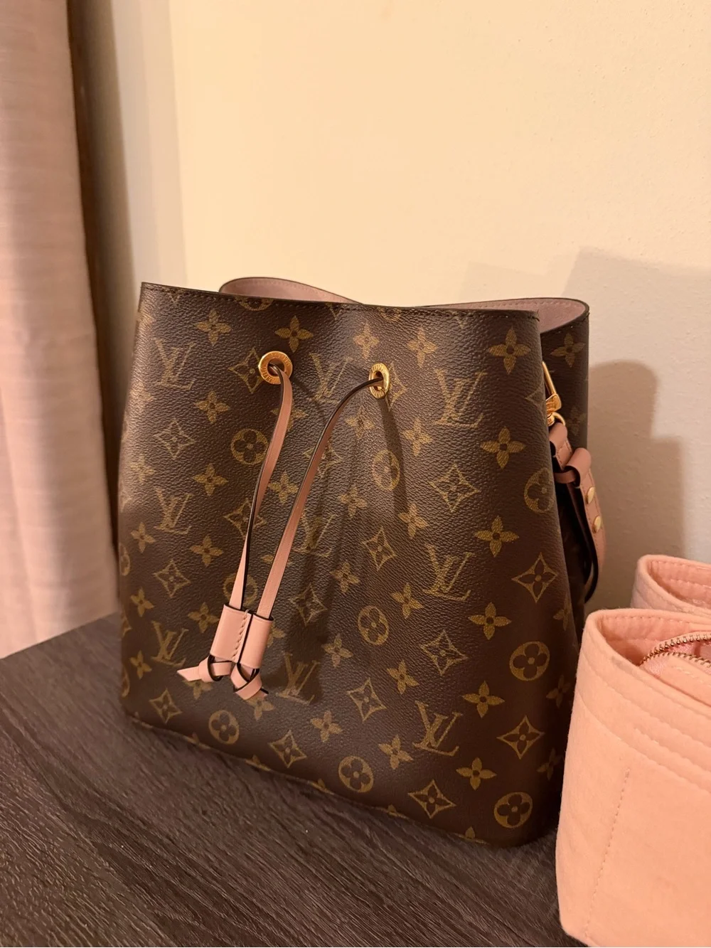 Louis Vuitton NeoNoe Handbag Monogram Canvas with Leather MM